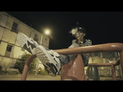 Lyrrix - berge plug intro