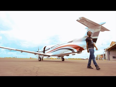 Drexi feat Matieu White - Turbulences