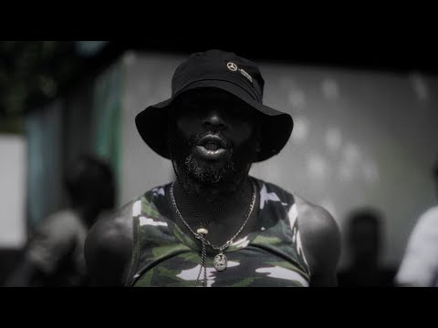 Tiwony - Plastic Smile