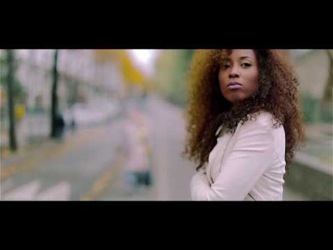 Kelly Standley - Je M'éloigne